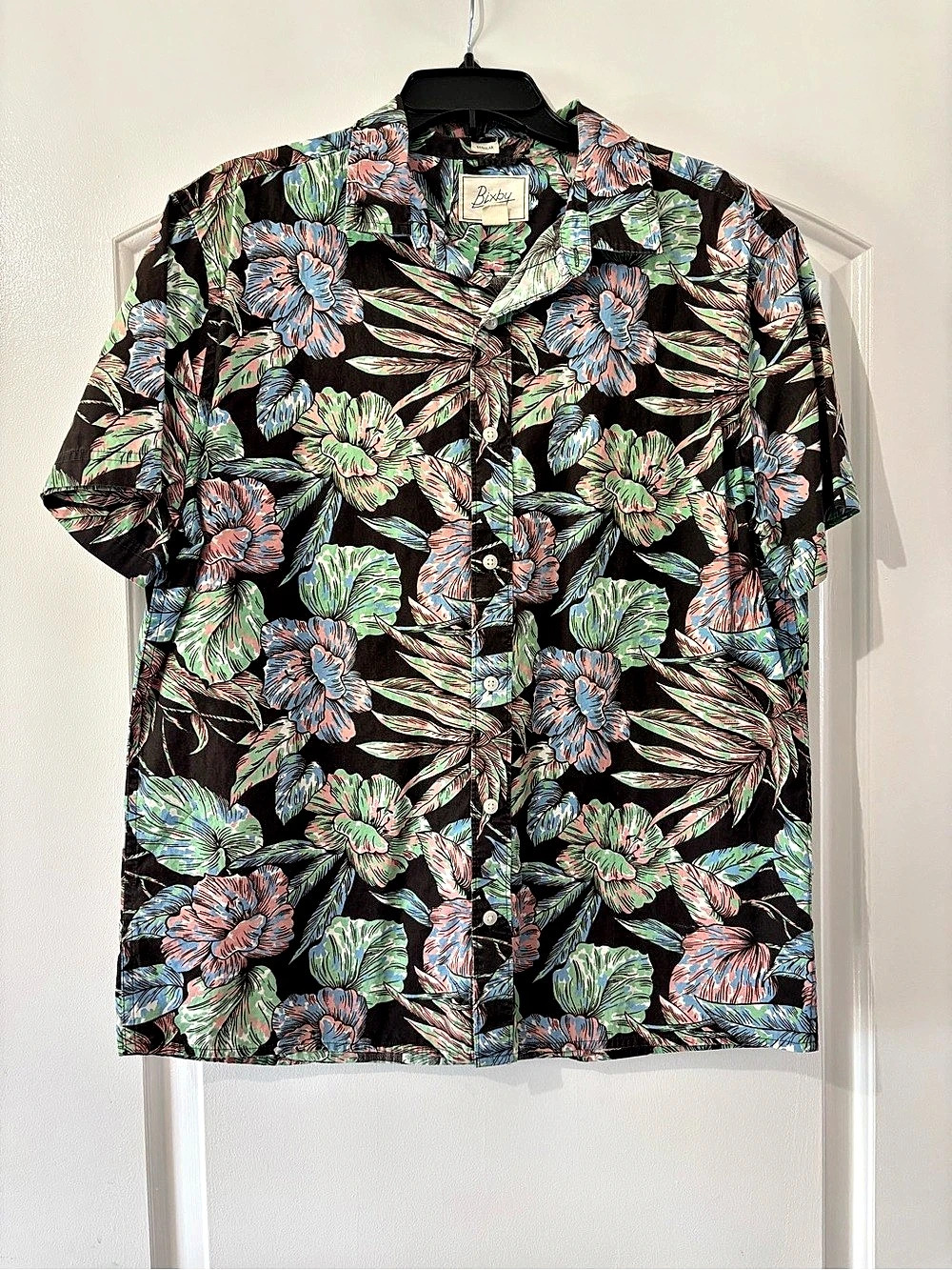 Bixby Floral Rayon Shirt in Black & Pink Medium Like New